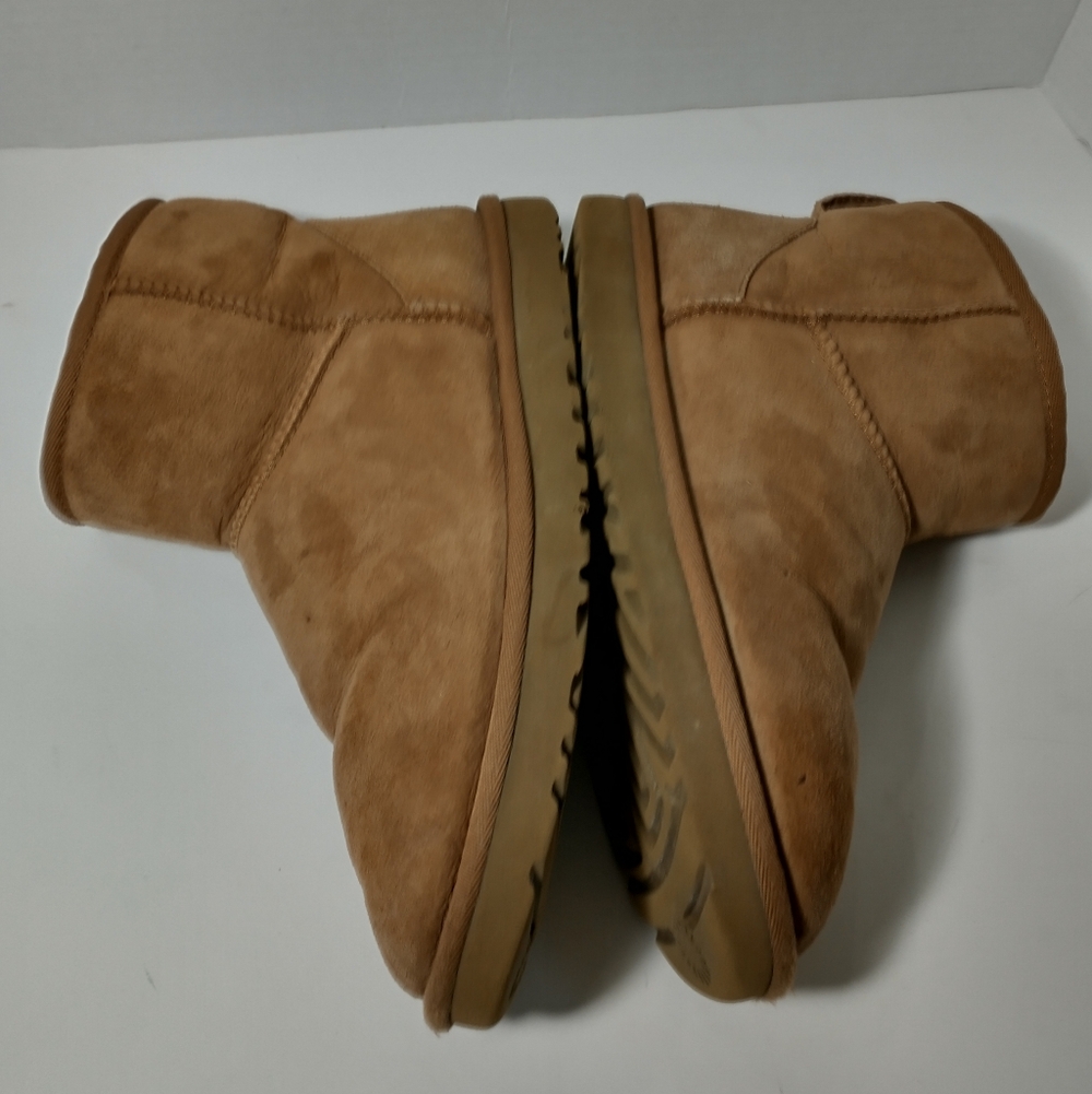 UGG Classic Mini II Boot Suede, Woman Size 9, Chestnut Brown - Picture 6 of 12
